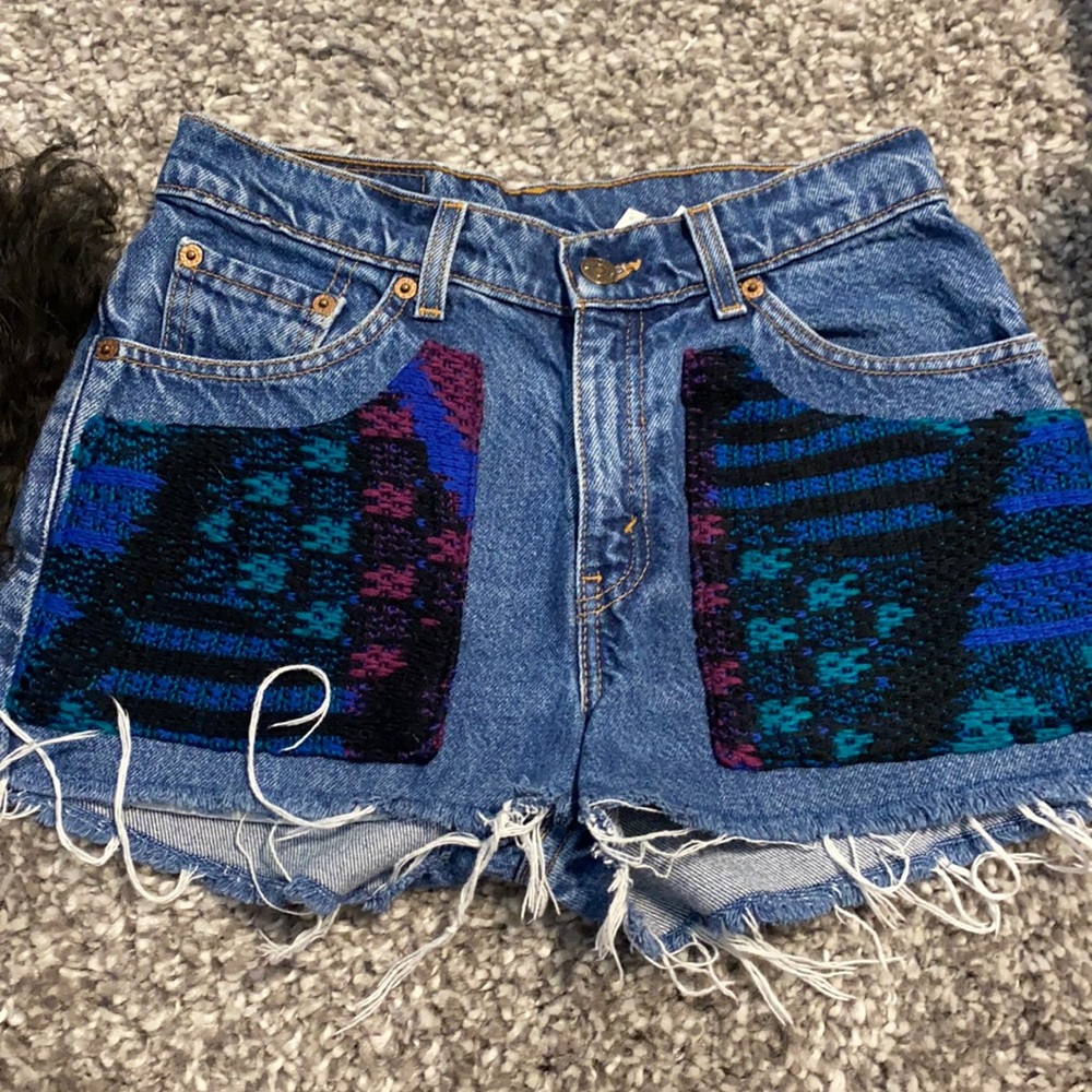 Furst of a kind women’s Sz 27 denim shorts.